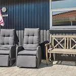 Garbine - 400m From The Sea By Interhome *