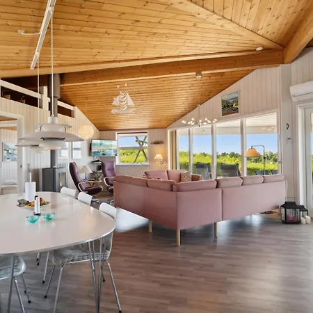 Garbine - 400m From The Sea By Interhome *