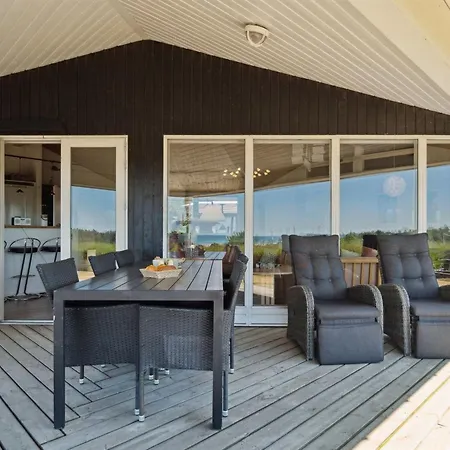 Garbine - 400m From The Sea By Interhome *